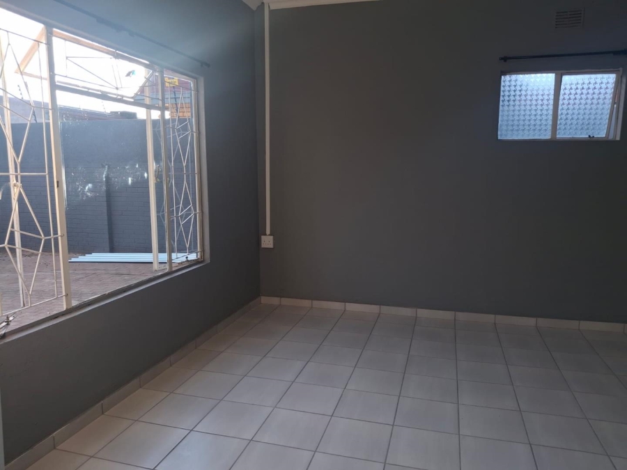 To Let 1 Bedroom Property for Rent in Monument Heights Northern Cape